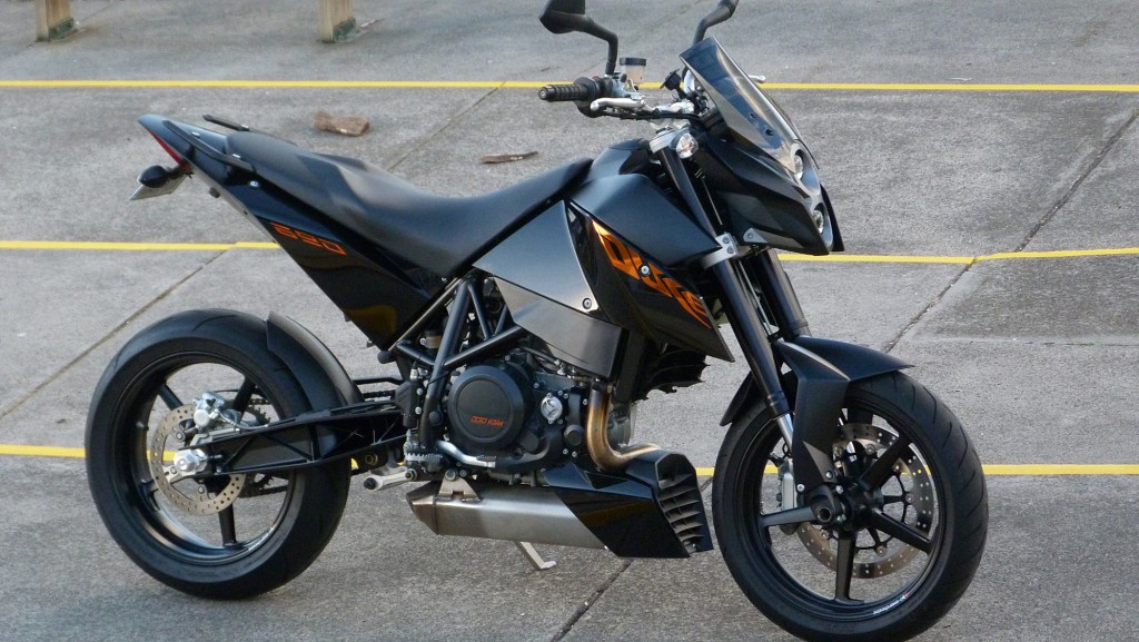 KTM01